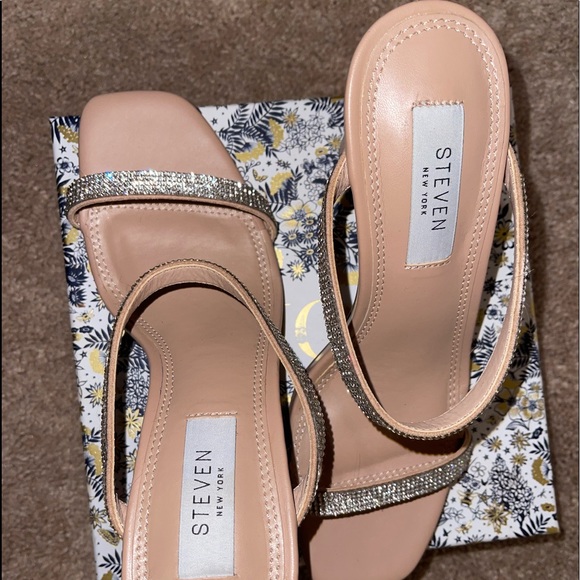 Steven New York beige heels - Picture 1 of 6